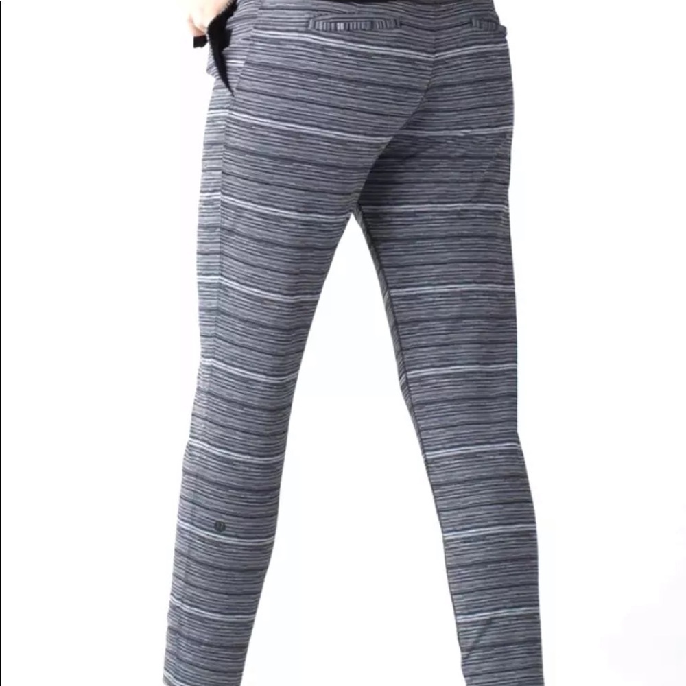 Lululemon pockets drawstring pants - Picture 2 of 7
